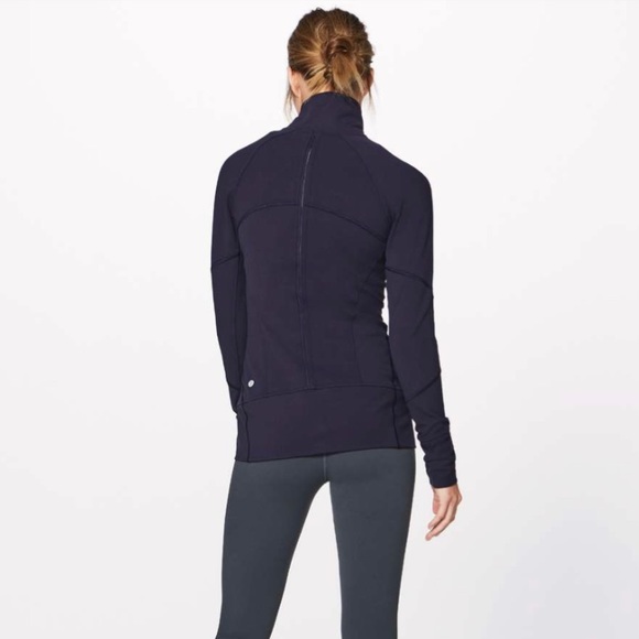 🌟SALE🌟 NWOT Lululemon Contour Jacket, Midnight Navy - Picture 2 of 7